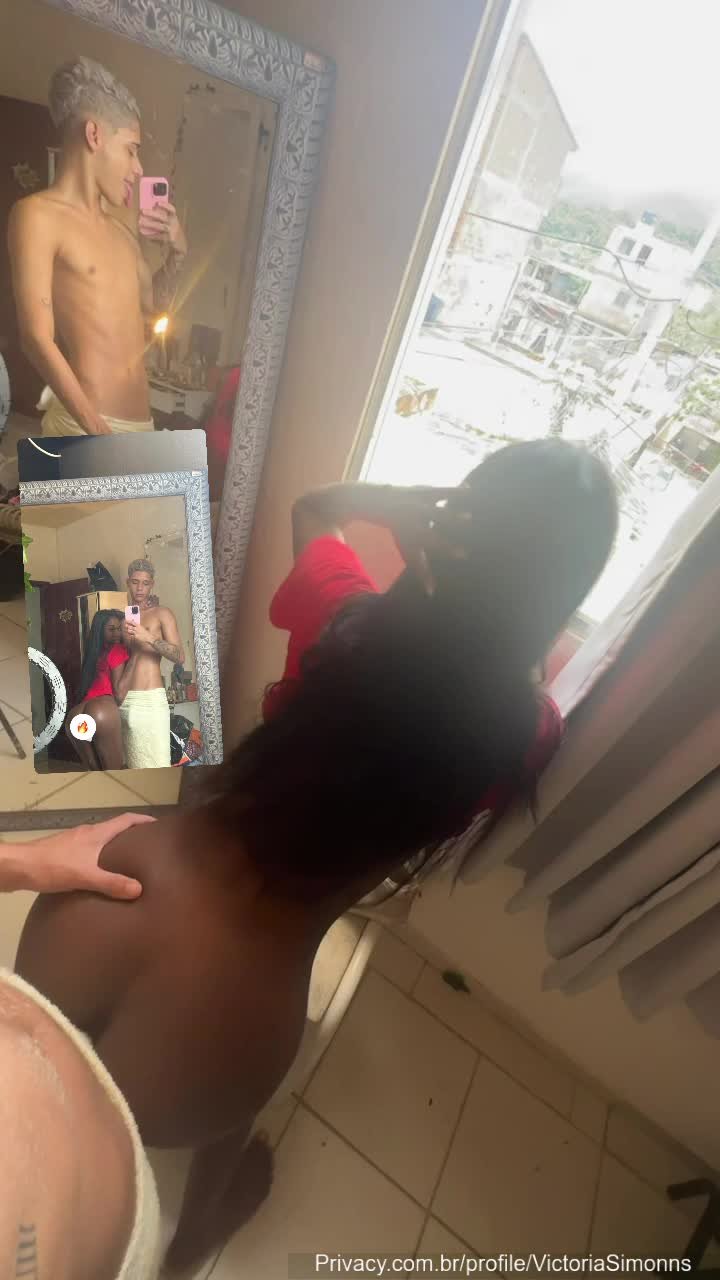 Victoria simonns sexo