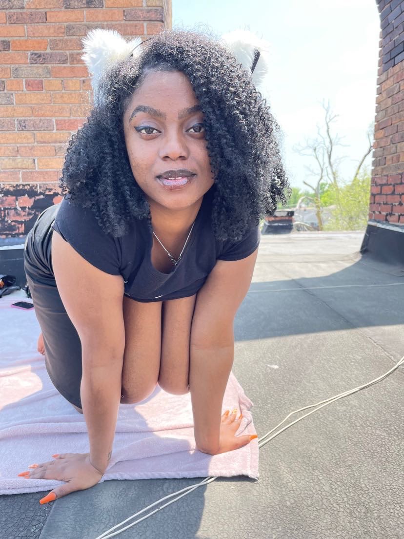 Massive breast on this short ebony #431FSaGq