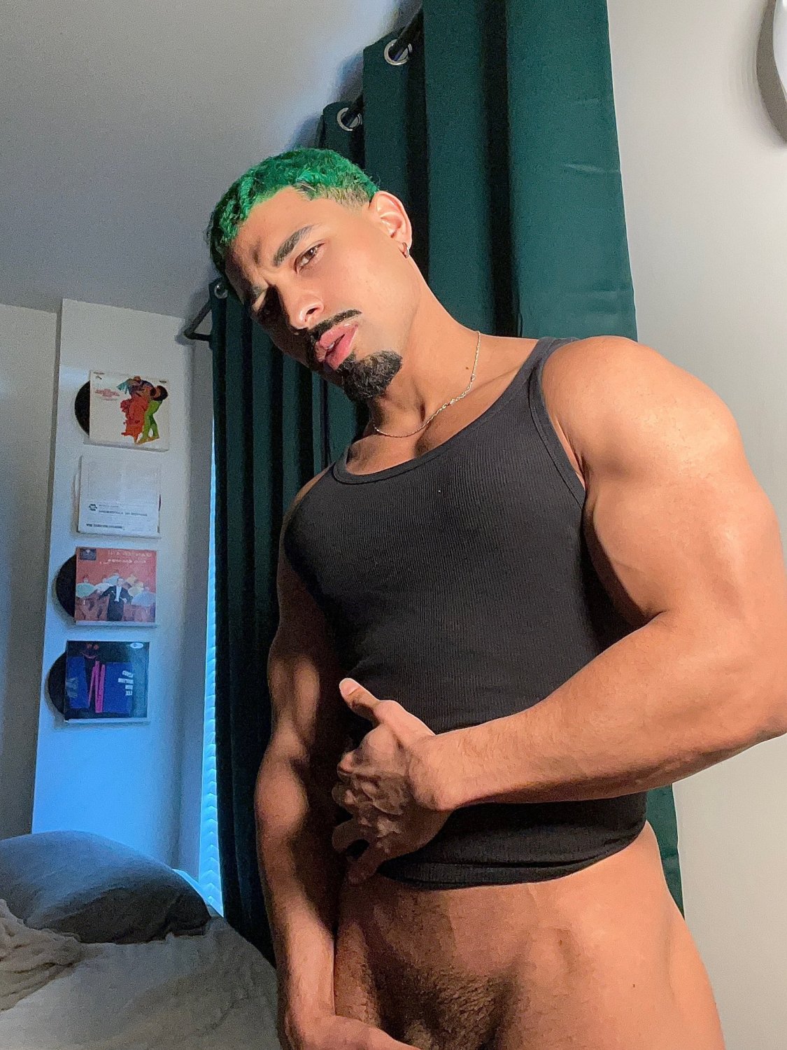 hugodalmonte pics & vids (2) #Q0A7WHUE
