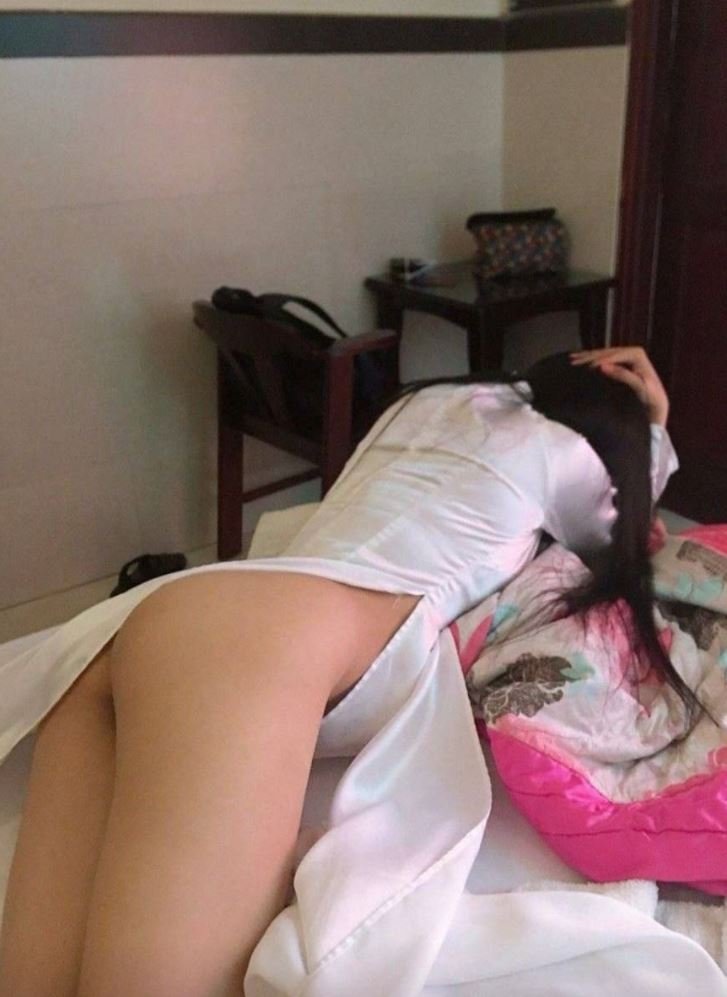 tổng hợp vài con đĩ áo dài #yz8aIANa