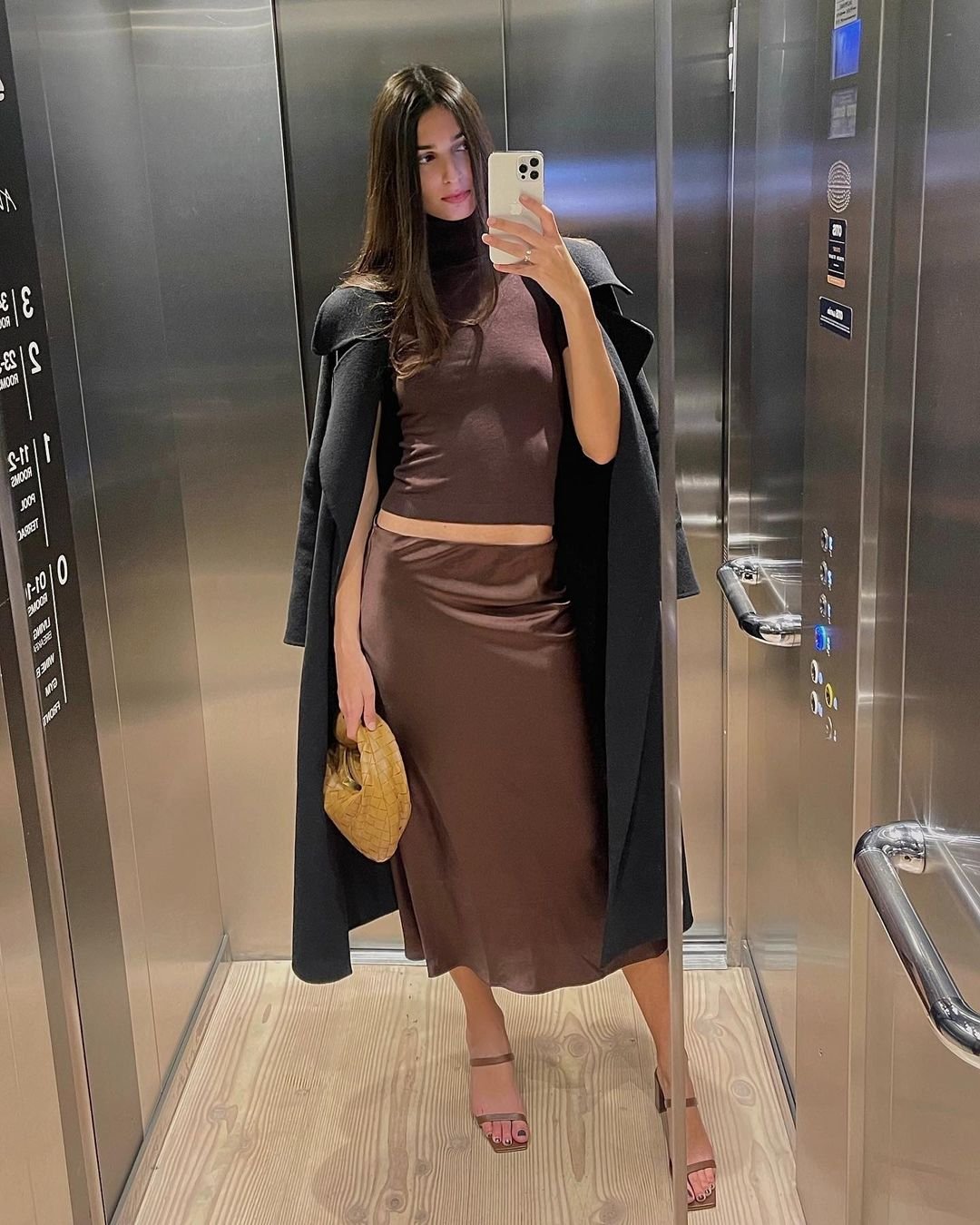 Casual and hot #vpLCMIKr