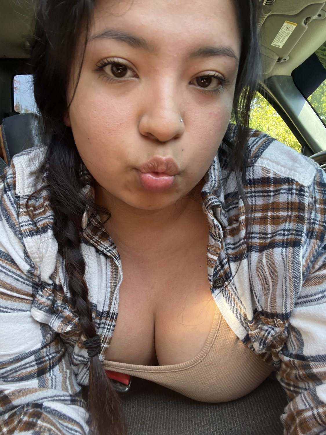 Latina GF Shows Off #2ah2sKqL
