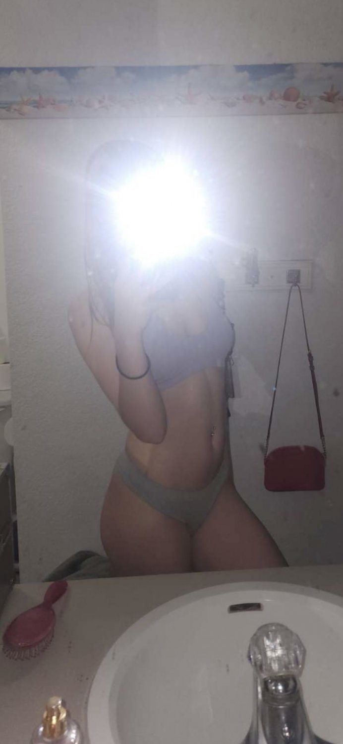 Cuck wants his skinny blonde college girlfriend posted #JtisyyO3