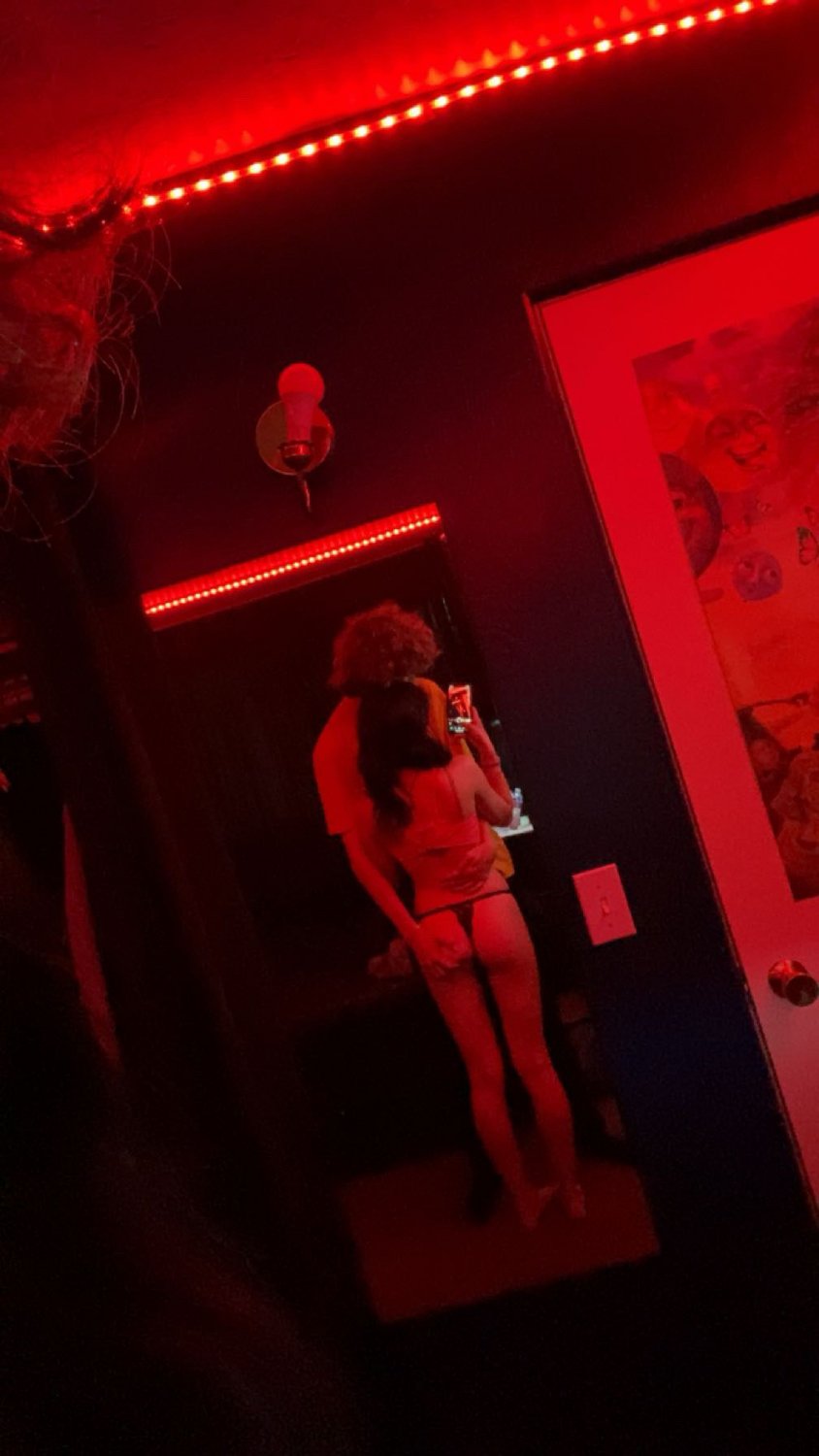 Cuck wants his skinny blonde college girlfriend posted #Upz0N1o8