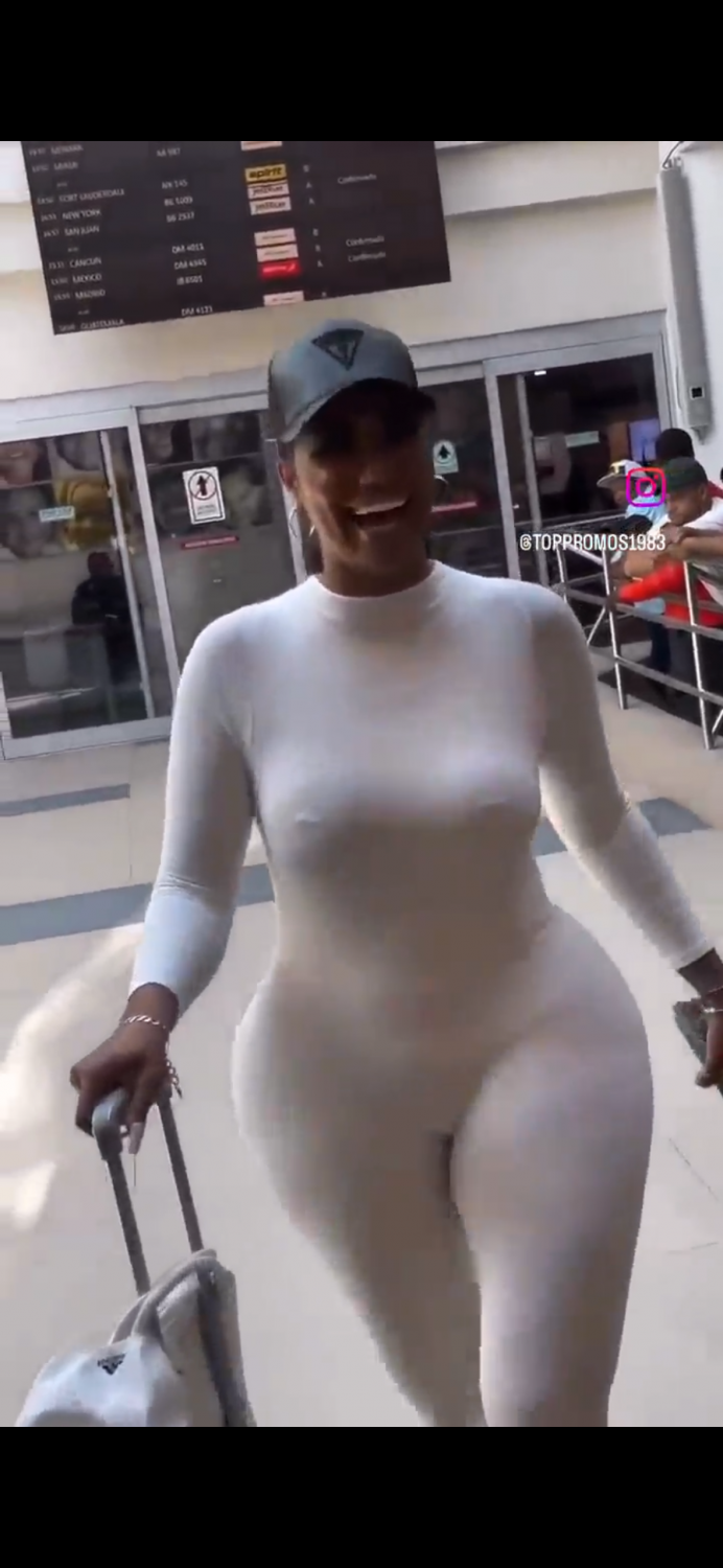 Sexy hot milf in catsuit leggings 🥵 #2HEdQgcZ