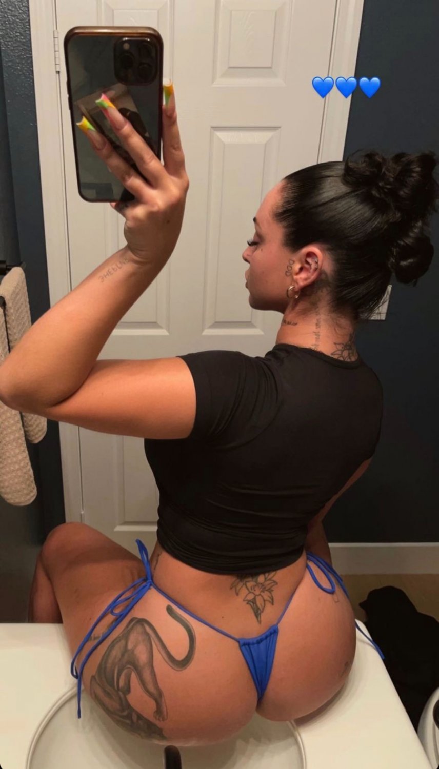 Baddest Latina on IG 🧂 #IYERAK2s