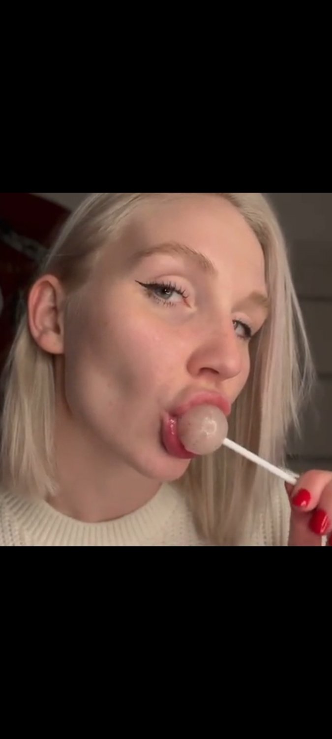 Boquita de putita duckface 🐽💋🫦 #Hz53RQYW