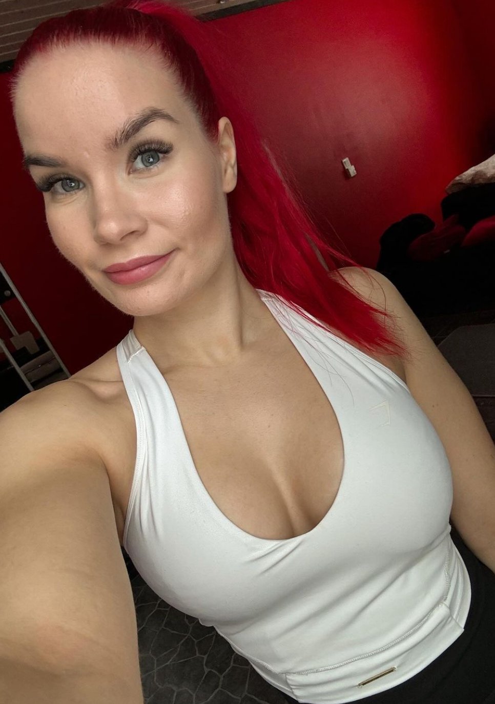 Finnish redhead milf Krista Peltovirta #xKAIJOt2